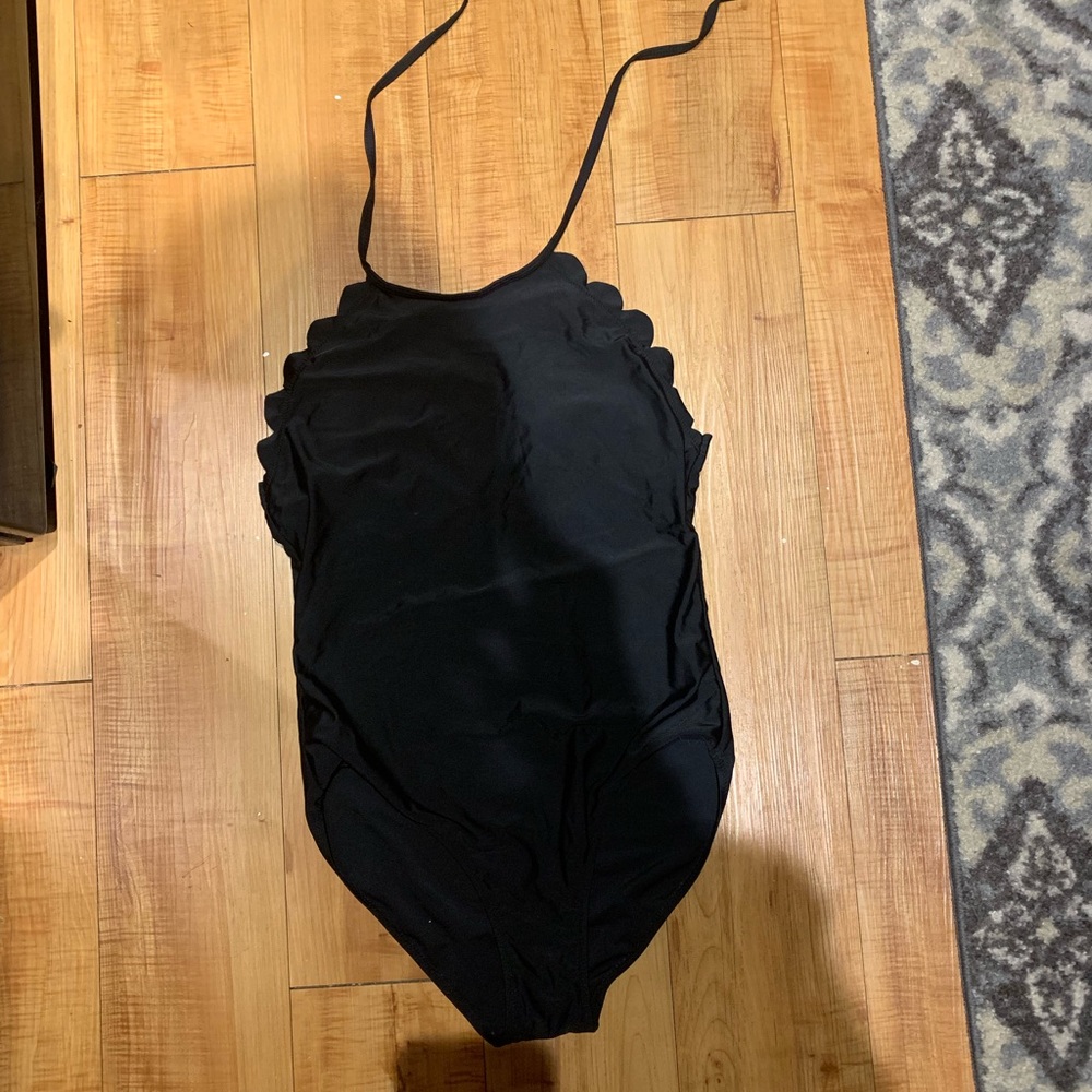 One piece bathing suit